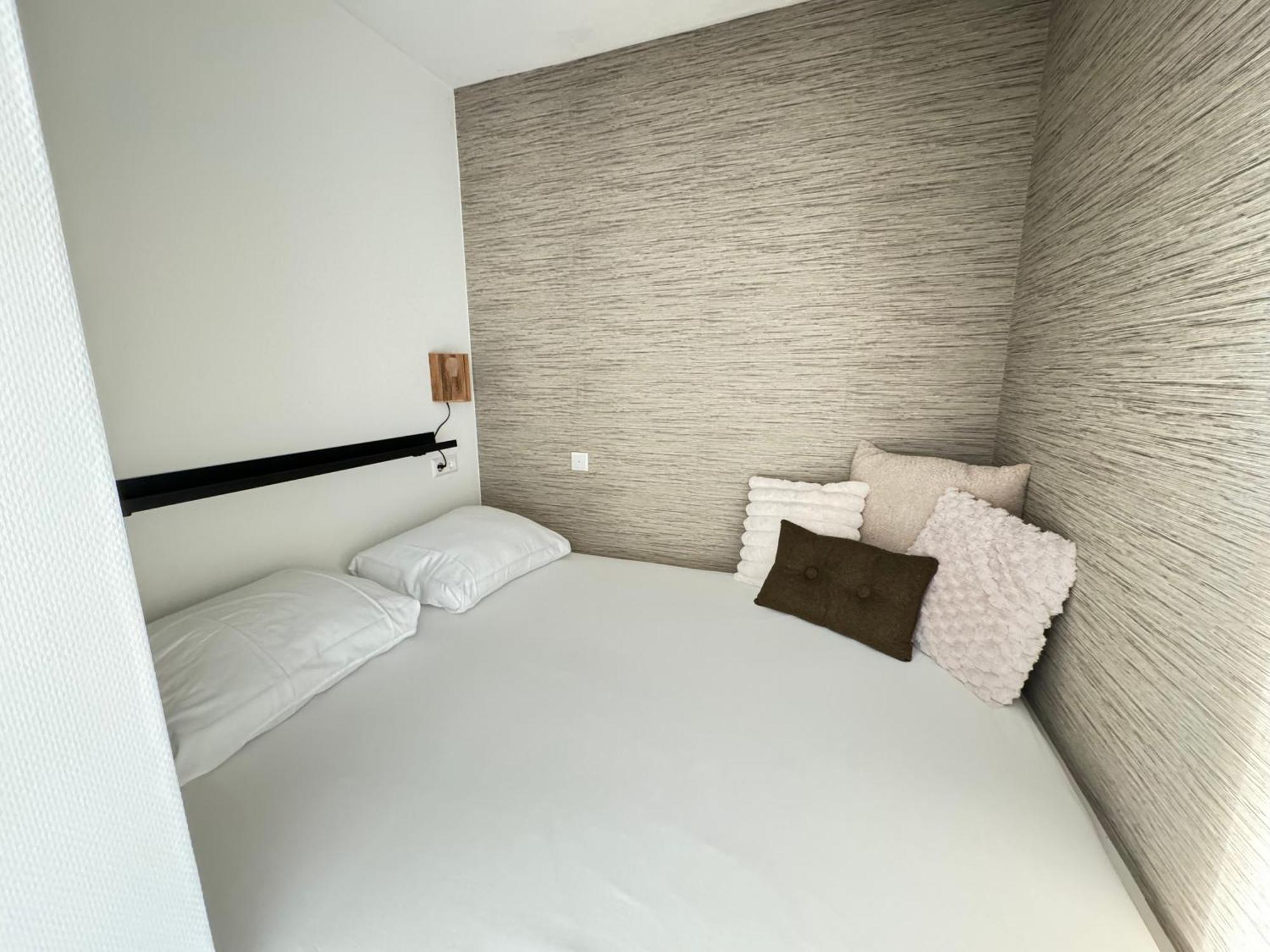 Stadslogies In Leeuwarden Zimmer foto